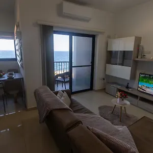 Sg Seaview Apartment